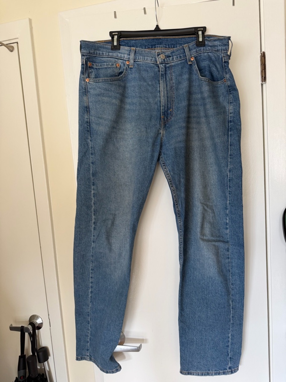 Levi's Men's Straight Leg Jeans in Light Blue Denim